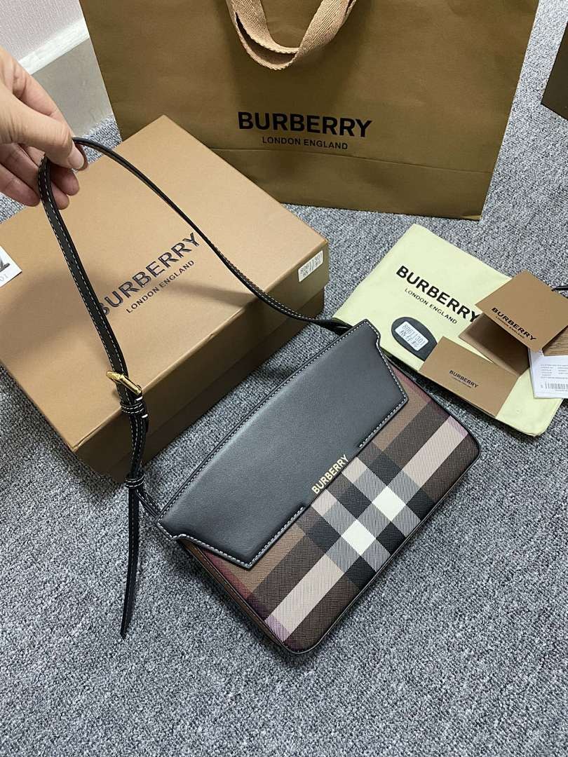 BURBERRY CATHERINE SHOULDER BAG IN VINTAGE CHECK AND LEATHER