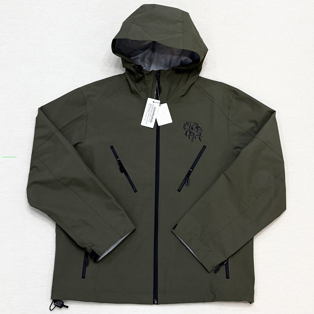 MERTRA MONOGRAM WATER REACTIVE SHELL JACKET OLIVE GREEN | QC