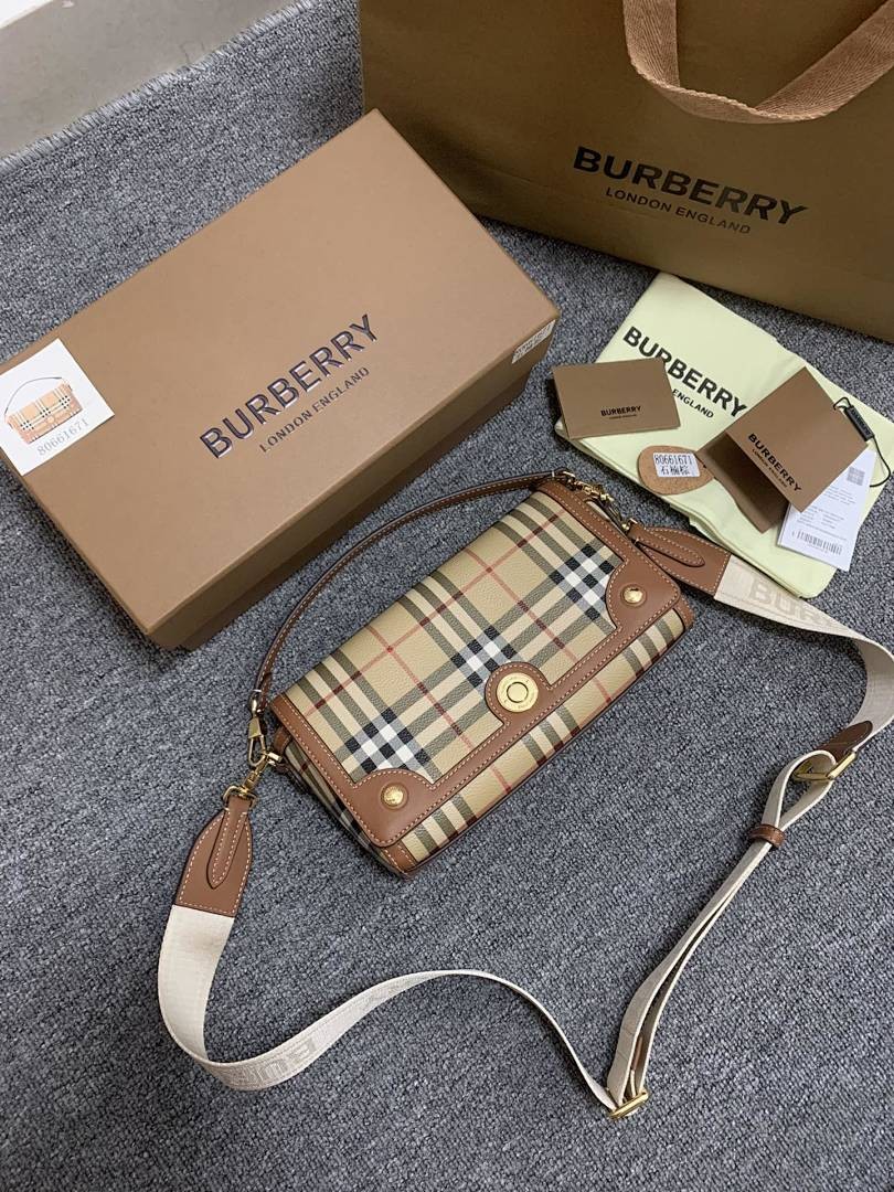 BURBERRY VINTAGE CHECK AND LEATHER NOTE BAG