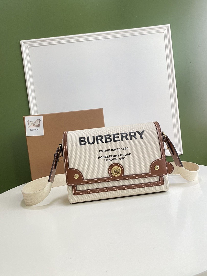 BURBERRY HORSEFERRY HOUSE LONDON SW1 NOTE CROSSBODY BAG