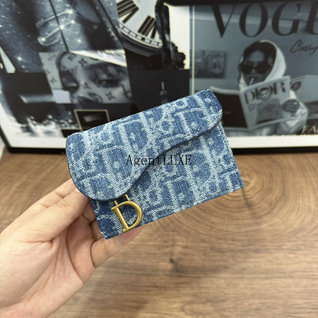 DIOR SADDLE FLAP CARD HOLDER BLUE DIOR OBLIQUE JACQUARD